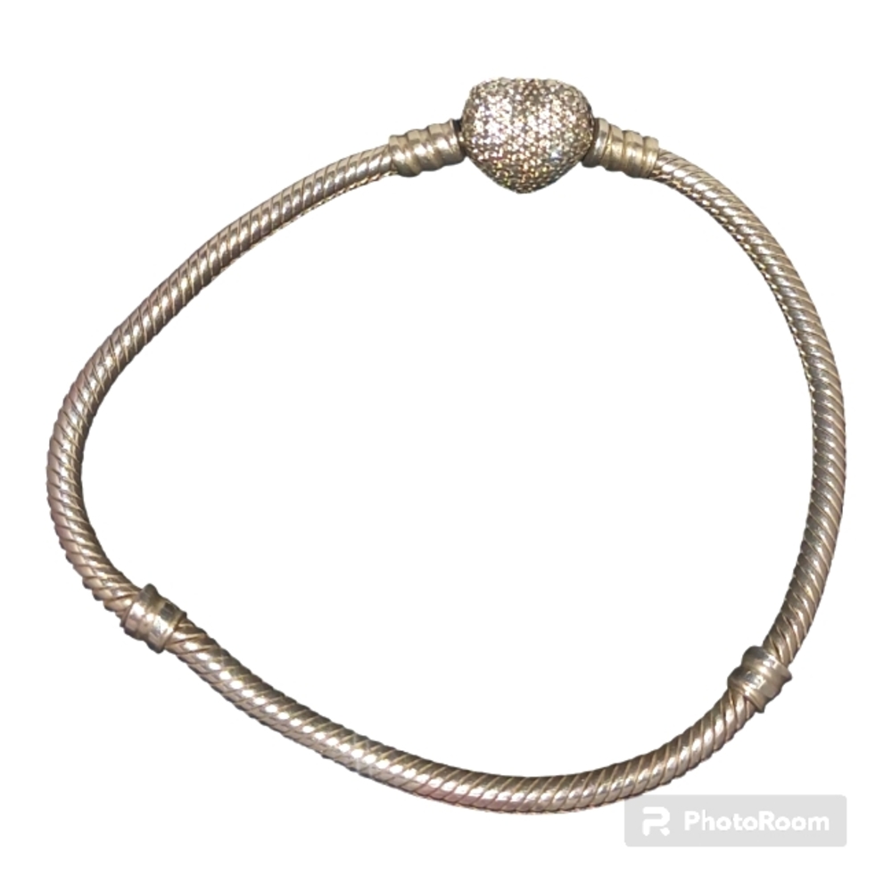Pandora Moments Sparkling Heart Clasp Snake Chain Bracelet